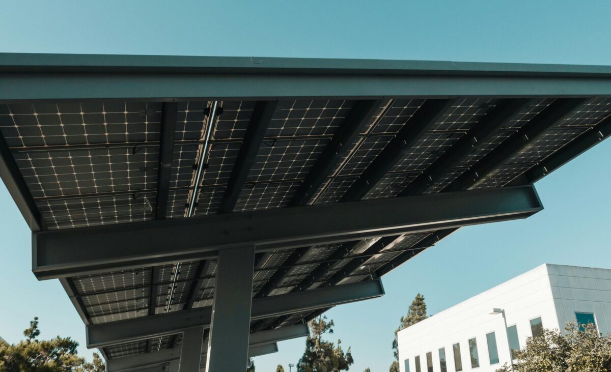 3 service 3 Ombrières Innovantes noor green energy maroc (1)